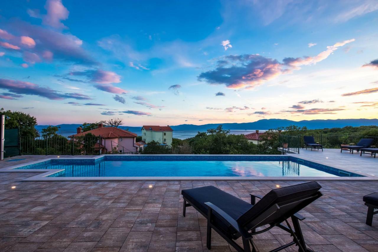 Luxury Apartments Kostrena With Pool Exteriör bild