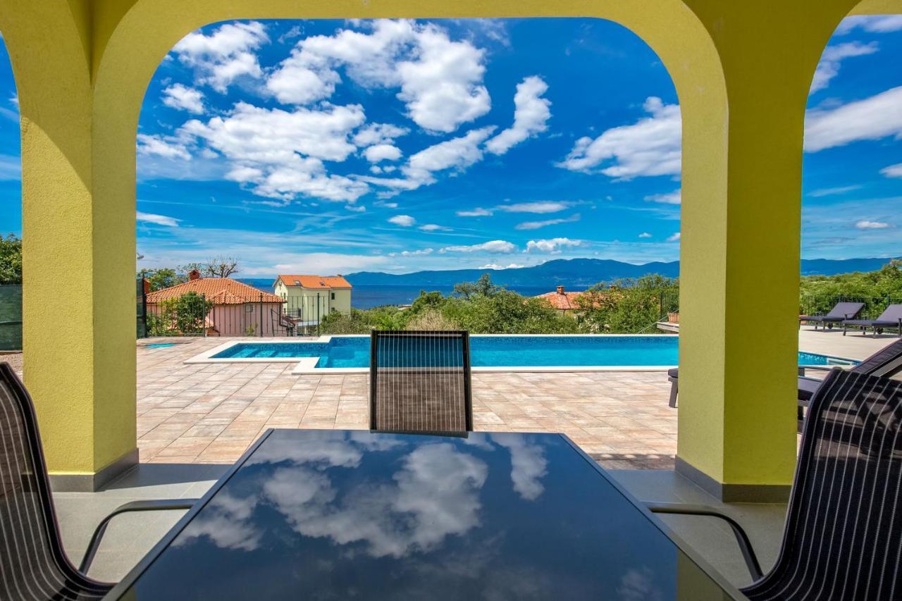 Luxury Apartments Kostrena With Pool Exteriör bild